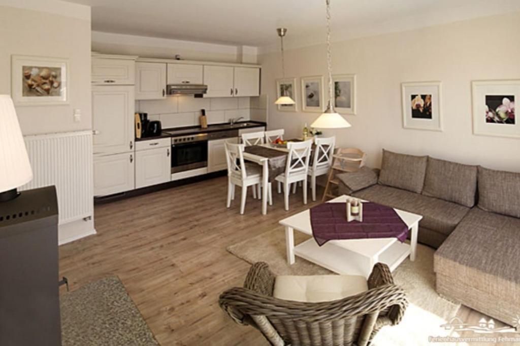 35 Ferienwohnung An Der Reiterkoppel 45B Eg Бург ауф Фехмарн Екстериор снимка